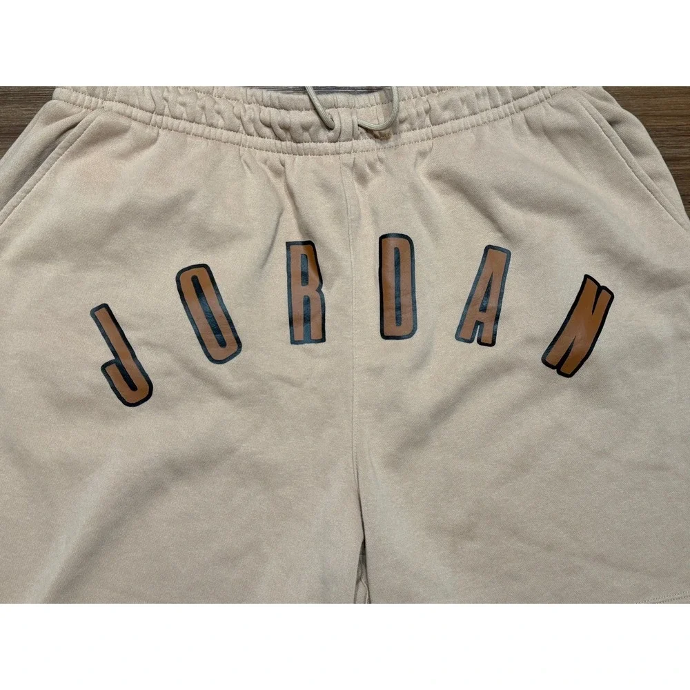 Jordan Flight MVP LOGO Graphic Fleece Shorts Mens Tan Brown Sz XL (FB7023-200)
